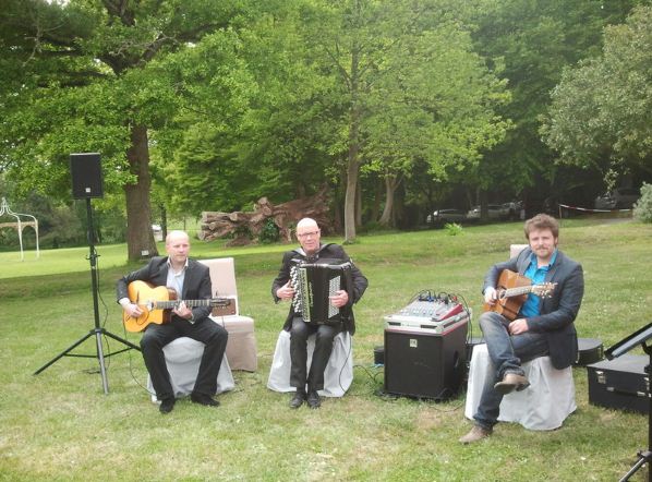 Chanteur orchestre mariage, soirée privée, soirée entreprise